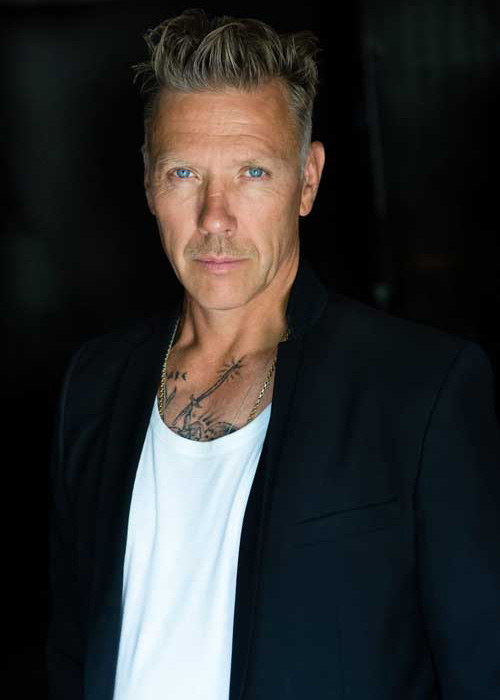 Mikael Persbrandt