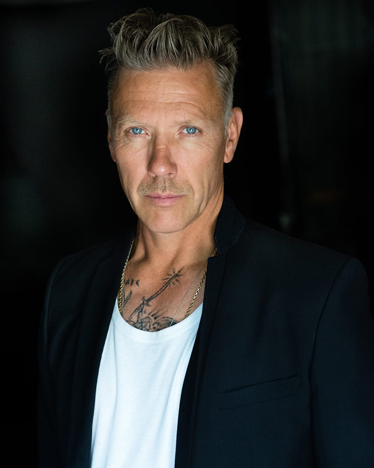 Mikael Persbrandt